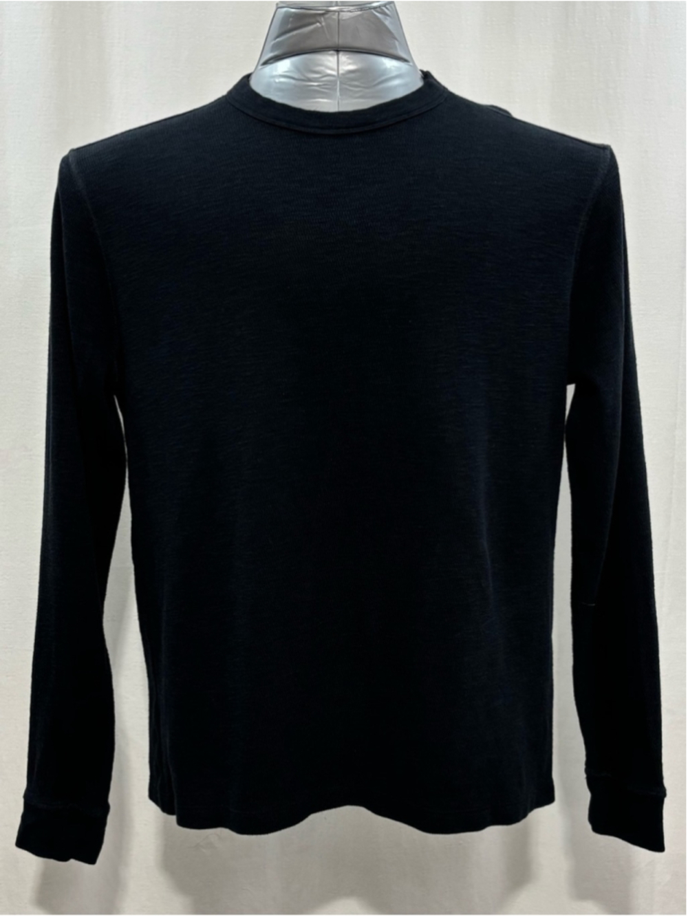 GAP Men's Black Long-Sleeve 100% cotton Crew LG 393 every day, casual comfort